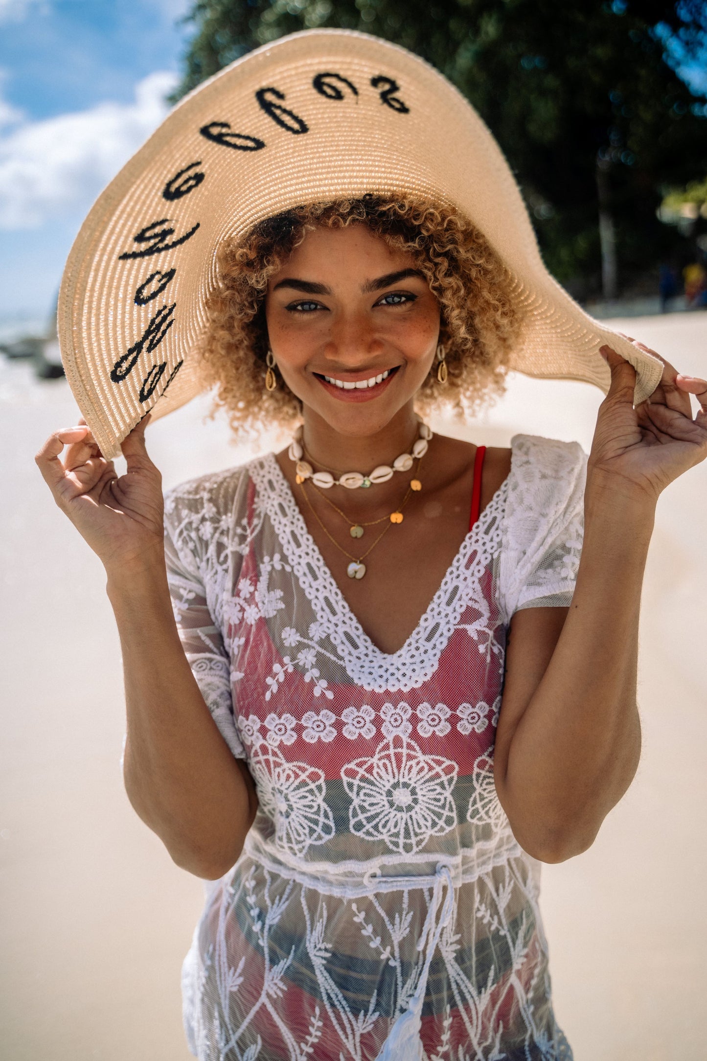 Straw Hat with Seychelles Embroidery - Large